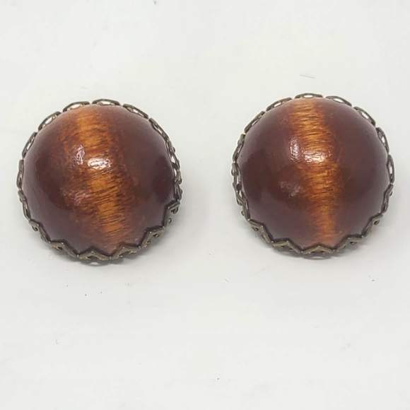 Vintage round wood earrings clip-on earrings - Picture 2 of 6